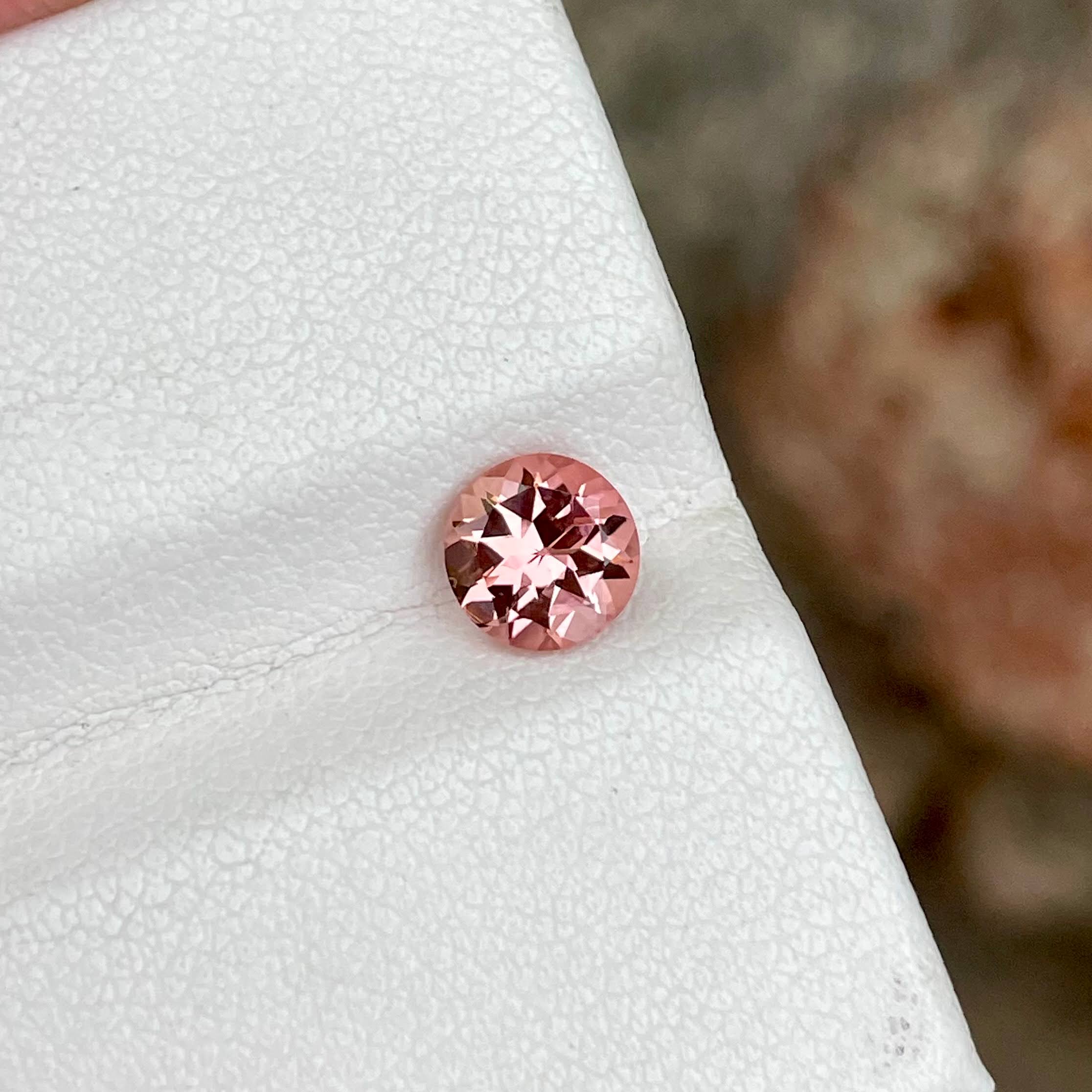 0.85 Carat Pink Tourmaline Round Cut