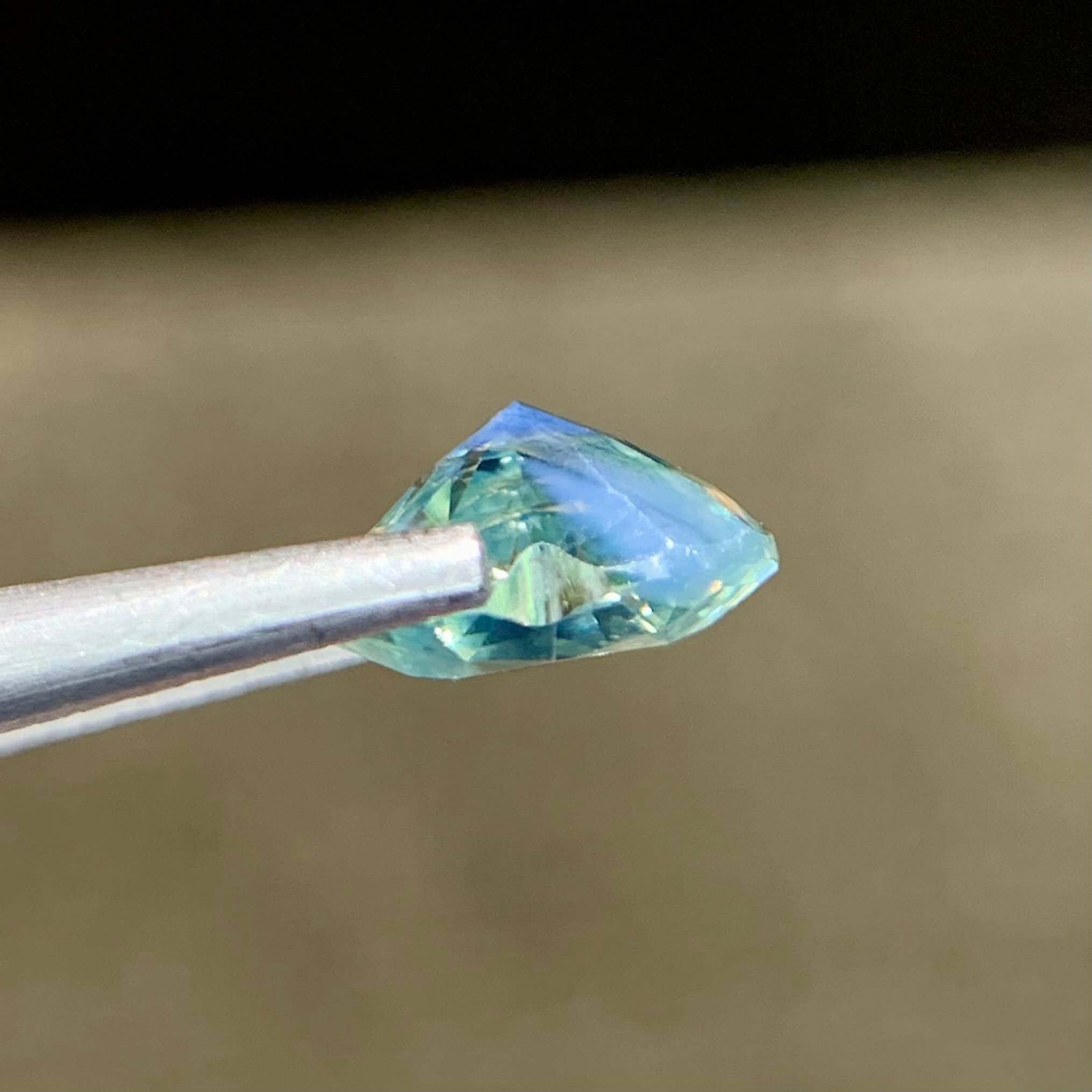1.57ct Natural Parti Sapphire Heart