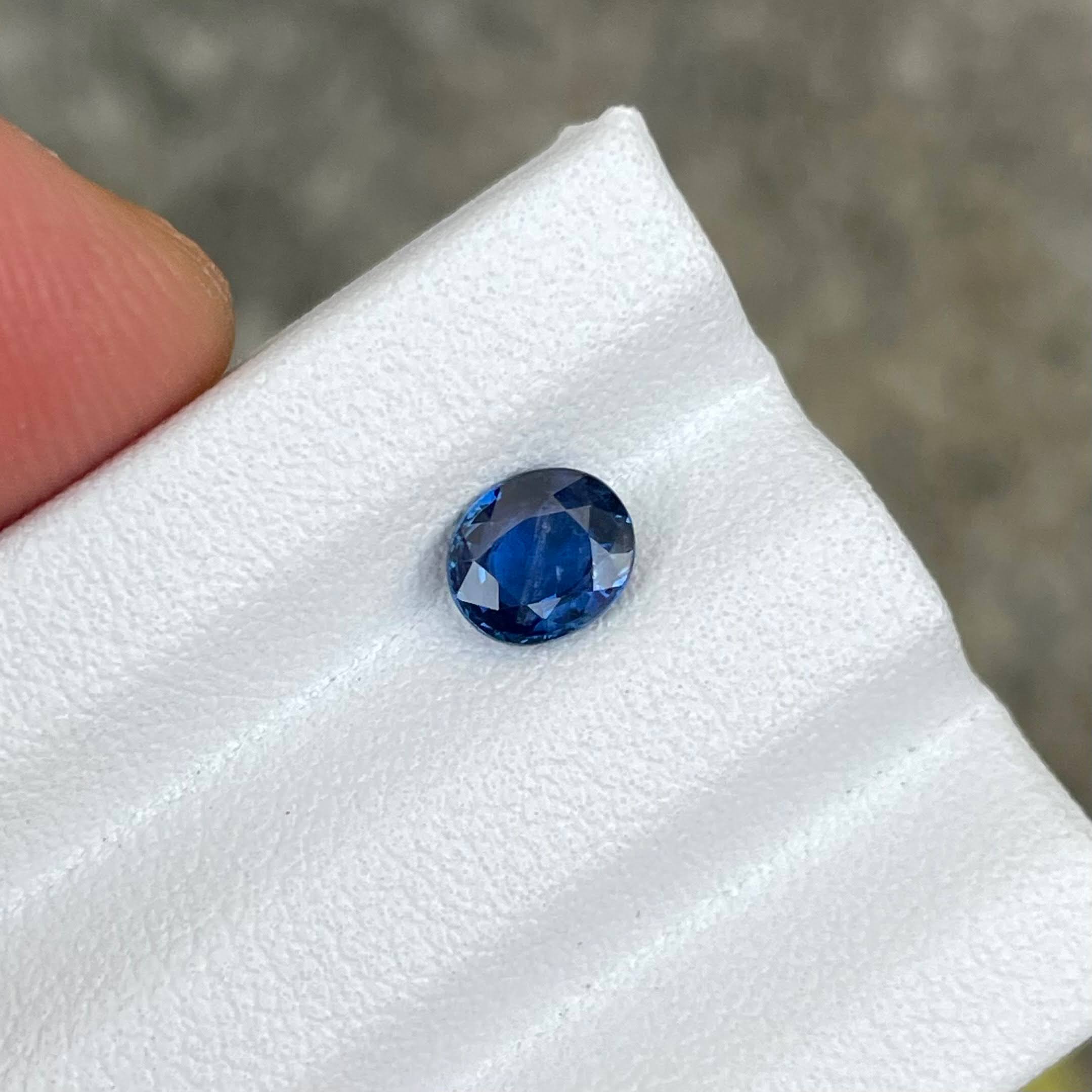 0.78 Carats Loose Sapphire Oval Stone