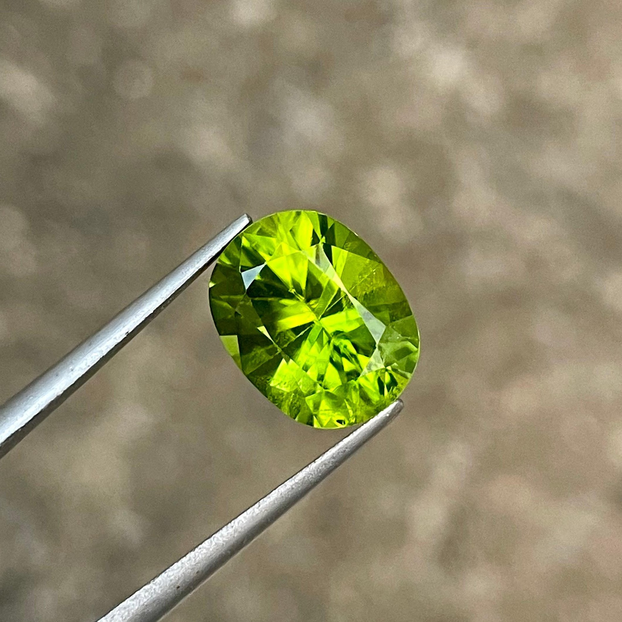 4.85 Carats Green Peridot Gemstone