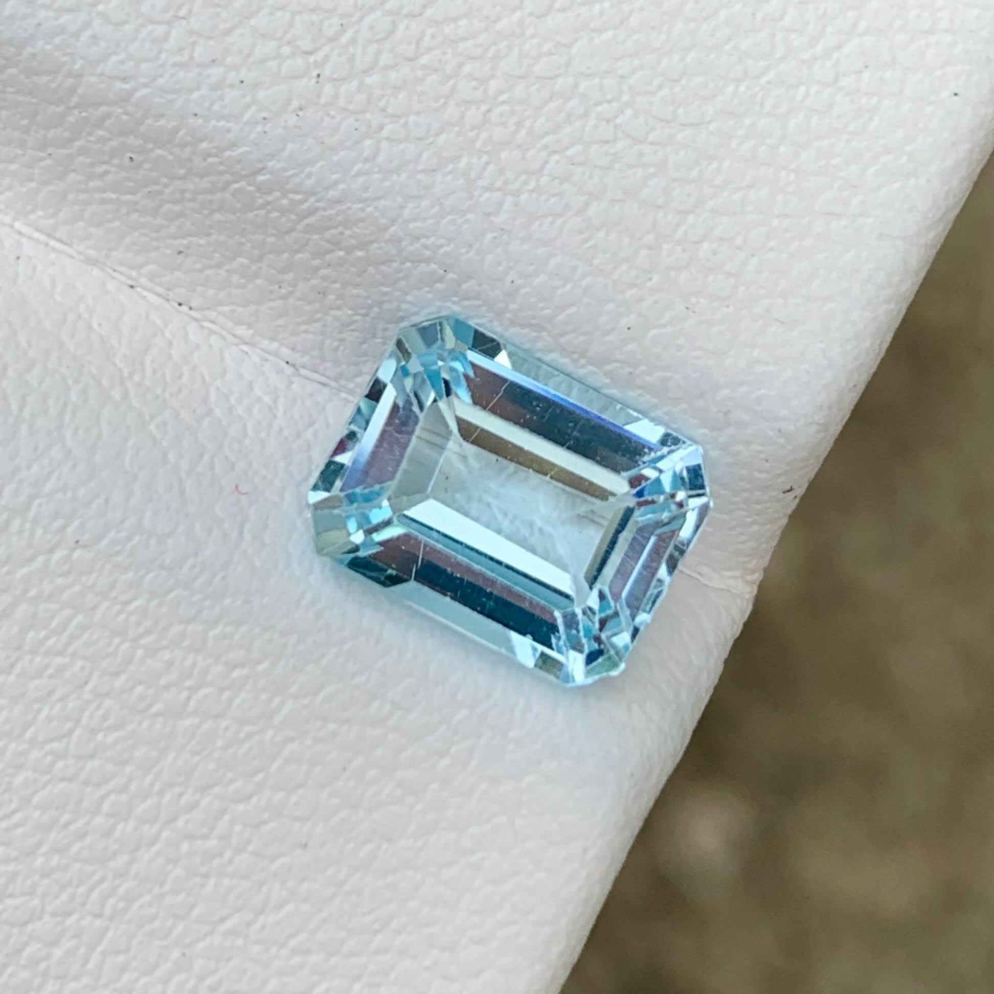 3.01ct Light Blue Aquamarine Emerald