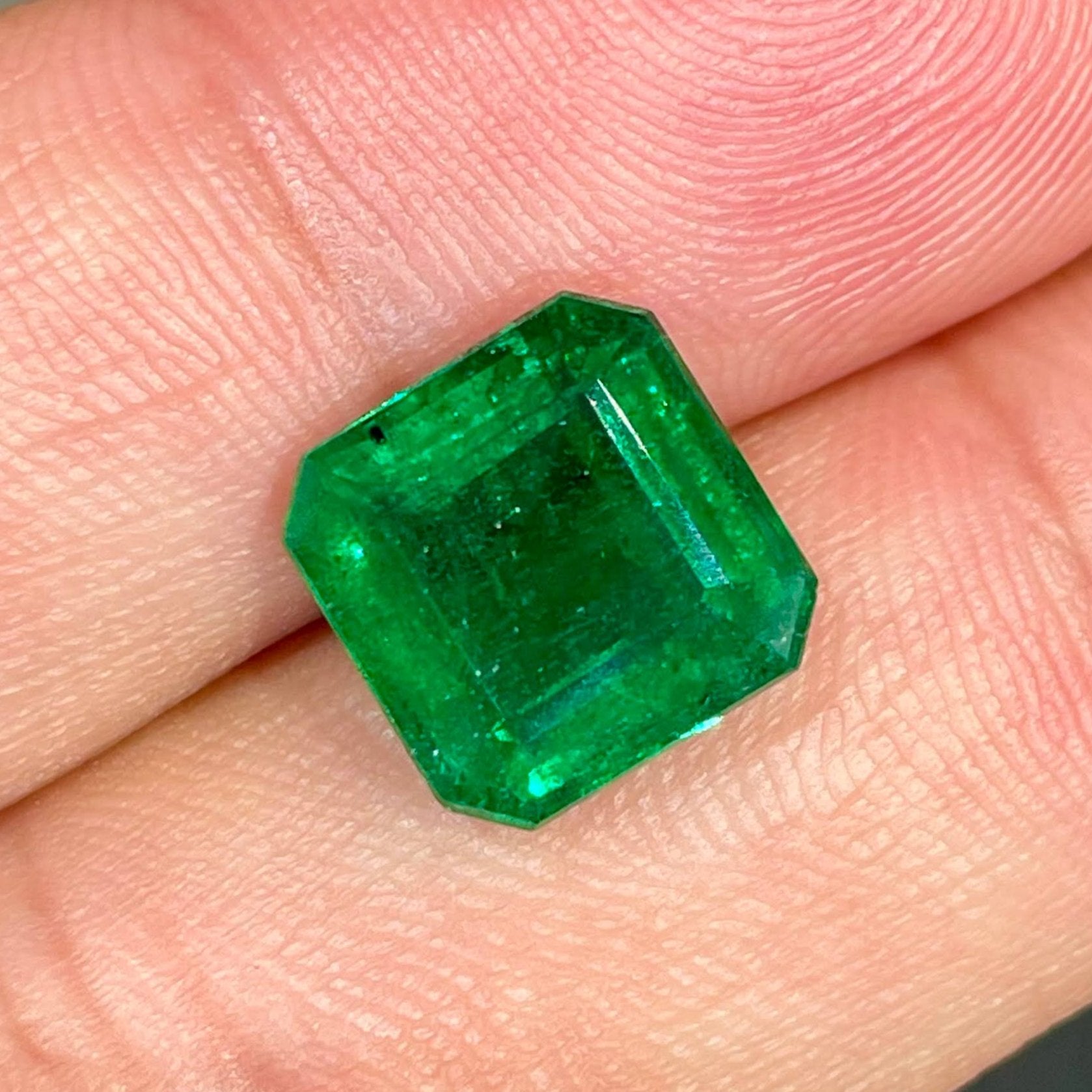 4.15 Carats Zambian Emerald Gemstone