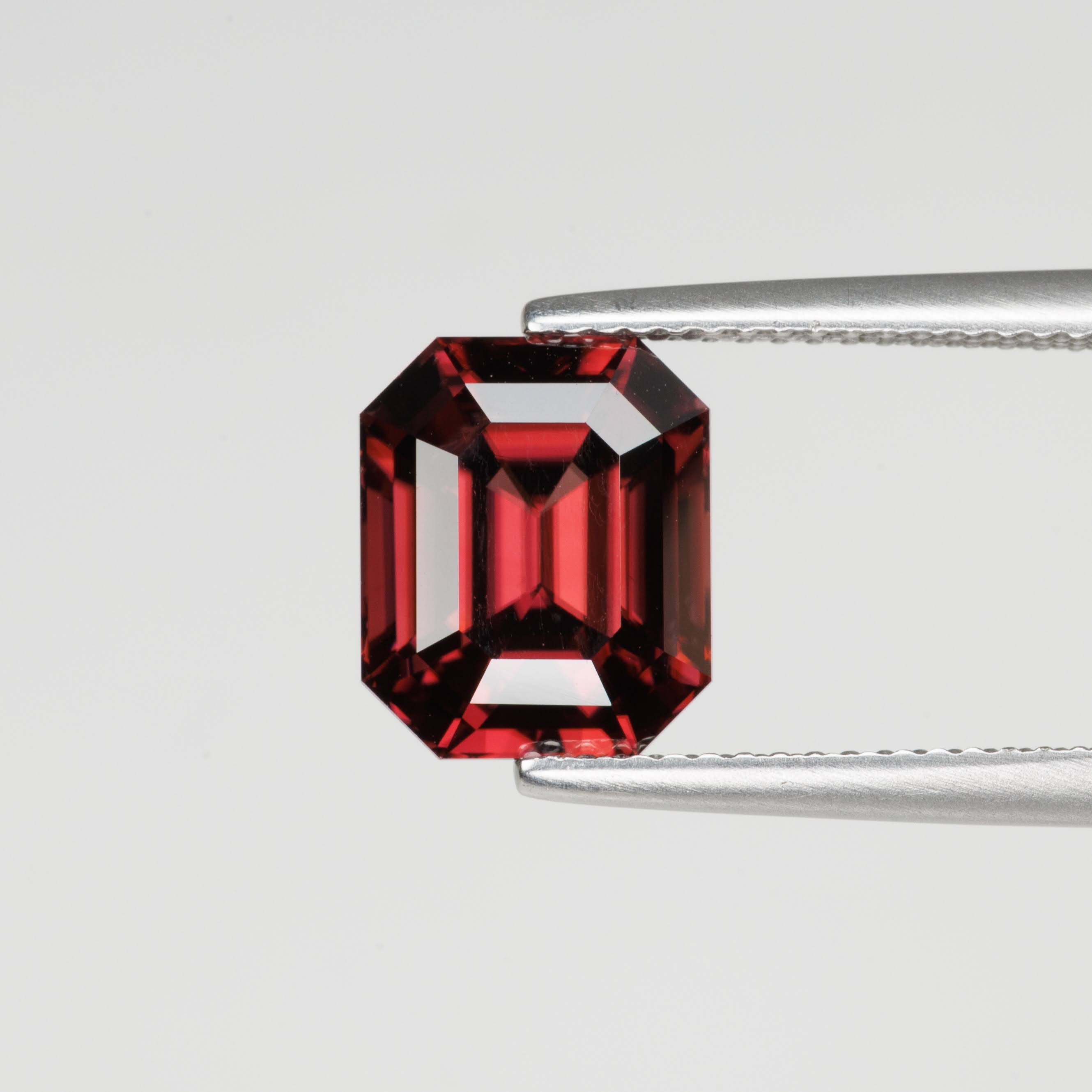 6.32 Carats Oval Red Zircon Stone