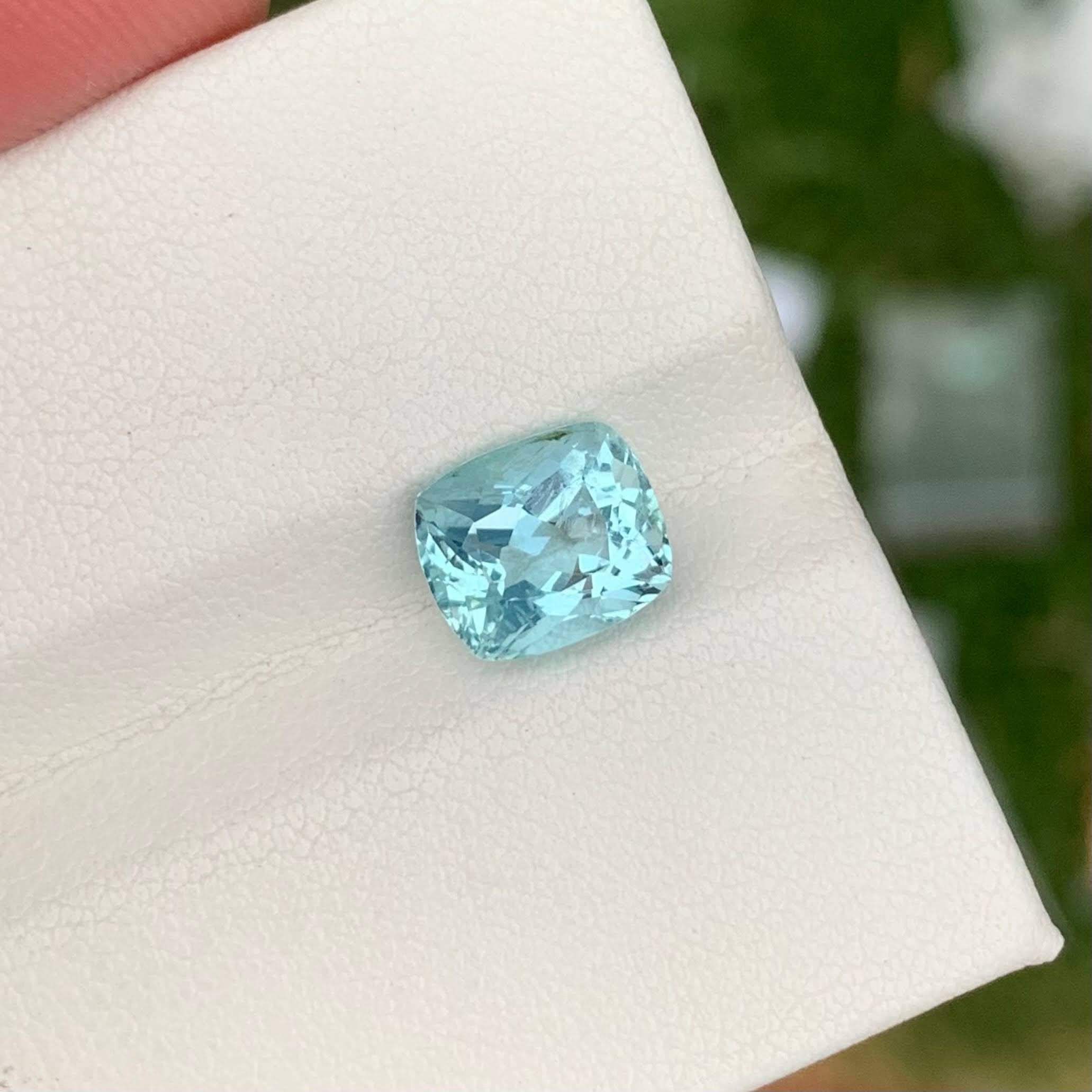 2.25 Carats Light Blue Aquamarine Stone