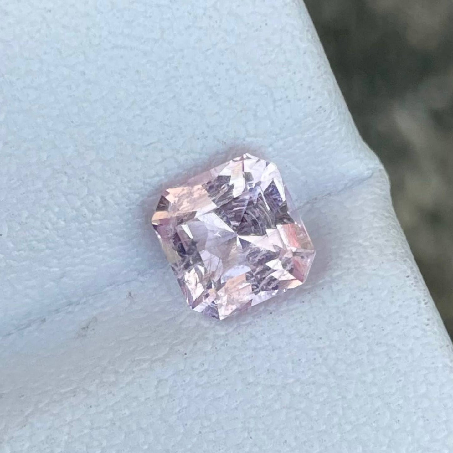 1.54 Carats Pink Morganite Gemstone