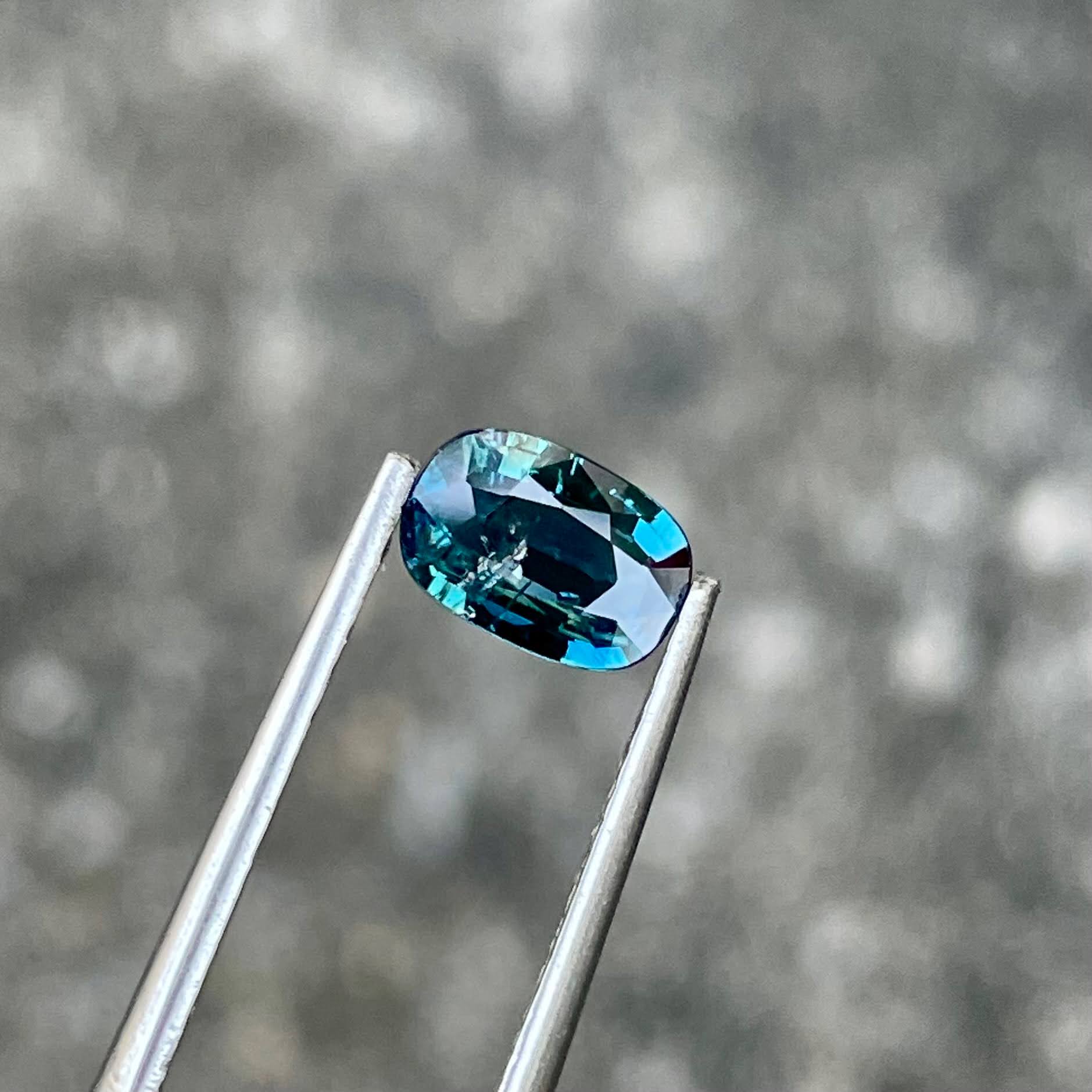 1.02 Carats Teal Sapphire Cushion Gem