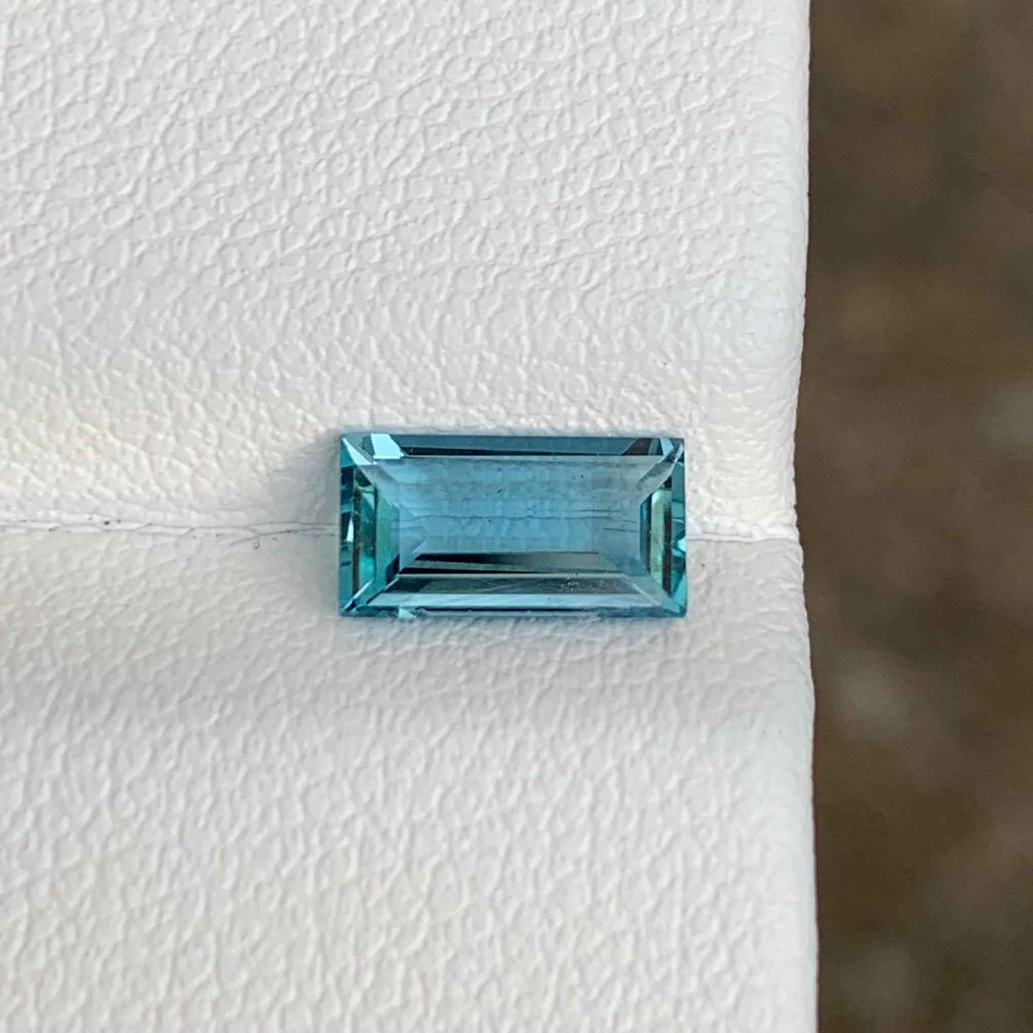 0.84ct Intense Blue Aquamarine Baguette Cut