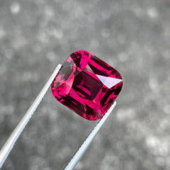 15.3 carat Pinkish Red Umbalite Garnet