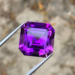 15-20ct-purple-amethyst-brazil-loupe-clean-octagon-asscher-cut