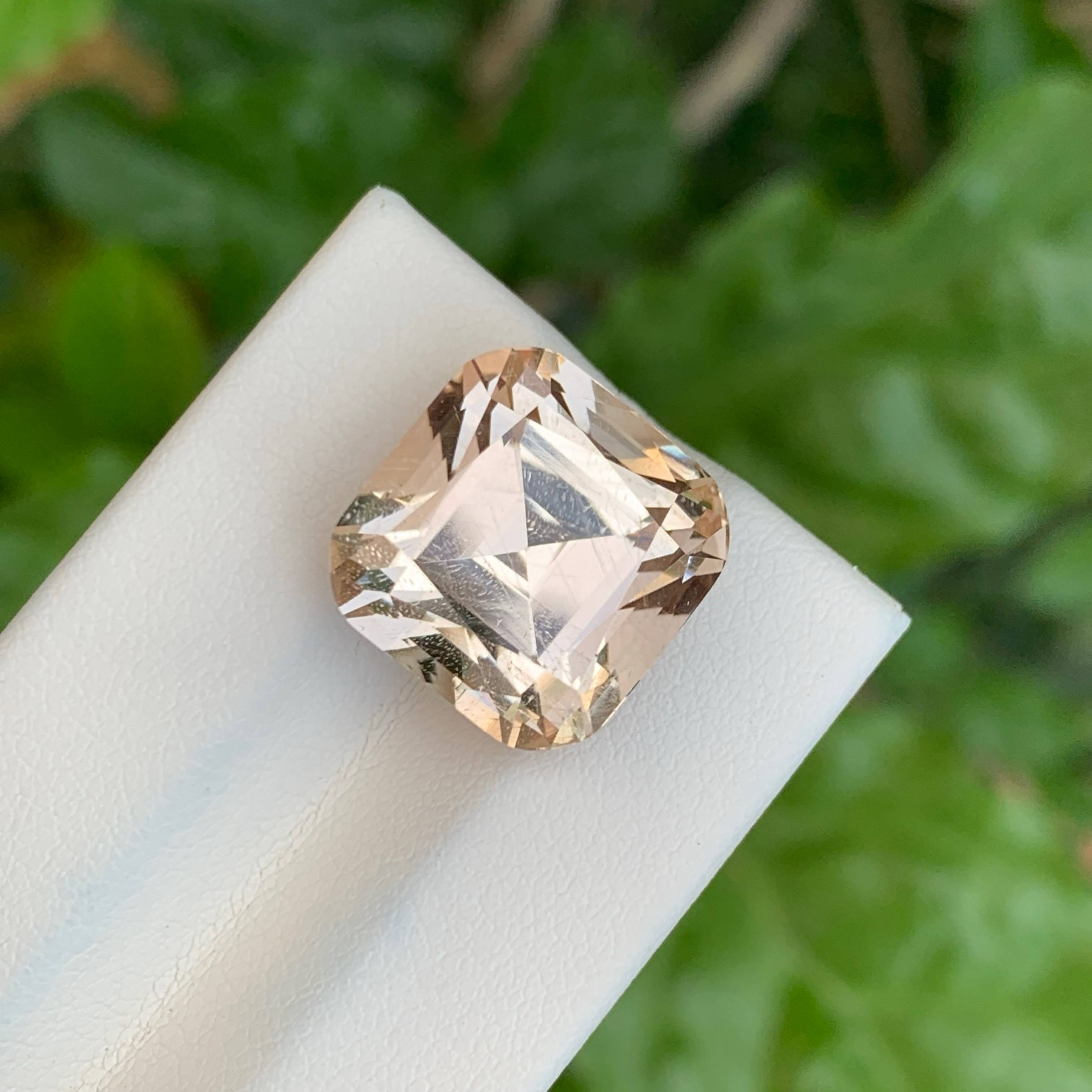18.55 Carats Natural Topaz Gemstone