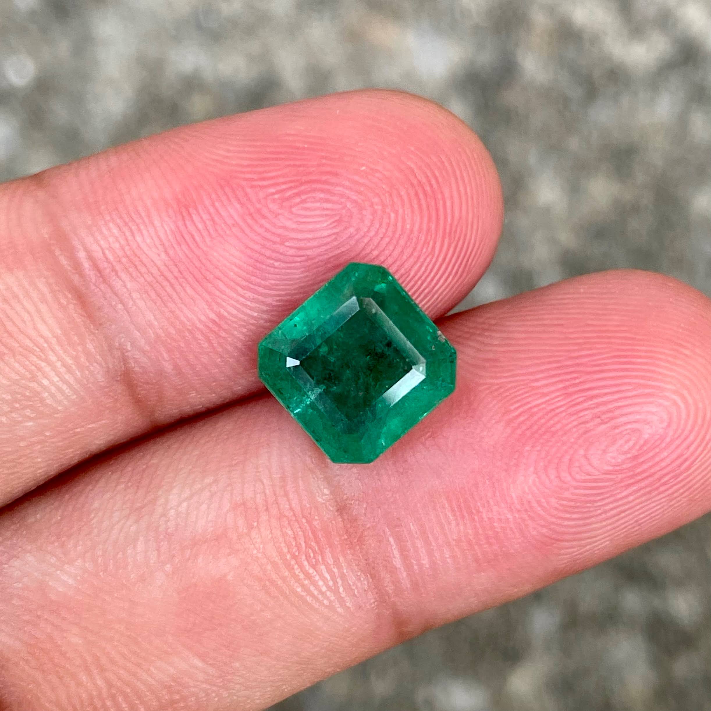 3.55 Carats Zambian Emerald Gemstone