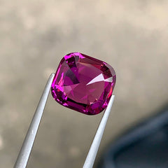 4.72Ct Vivid Pink Garnet