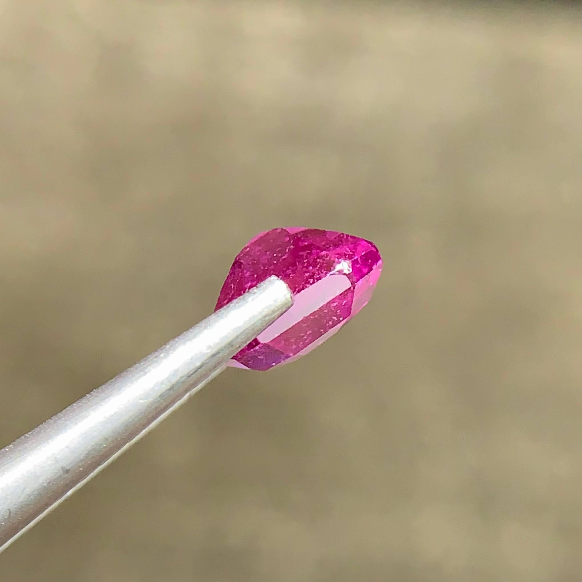 3.31Ct Purplish Pink Sapphire