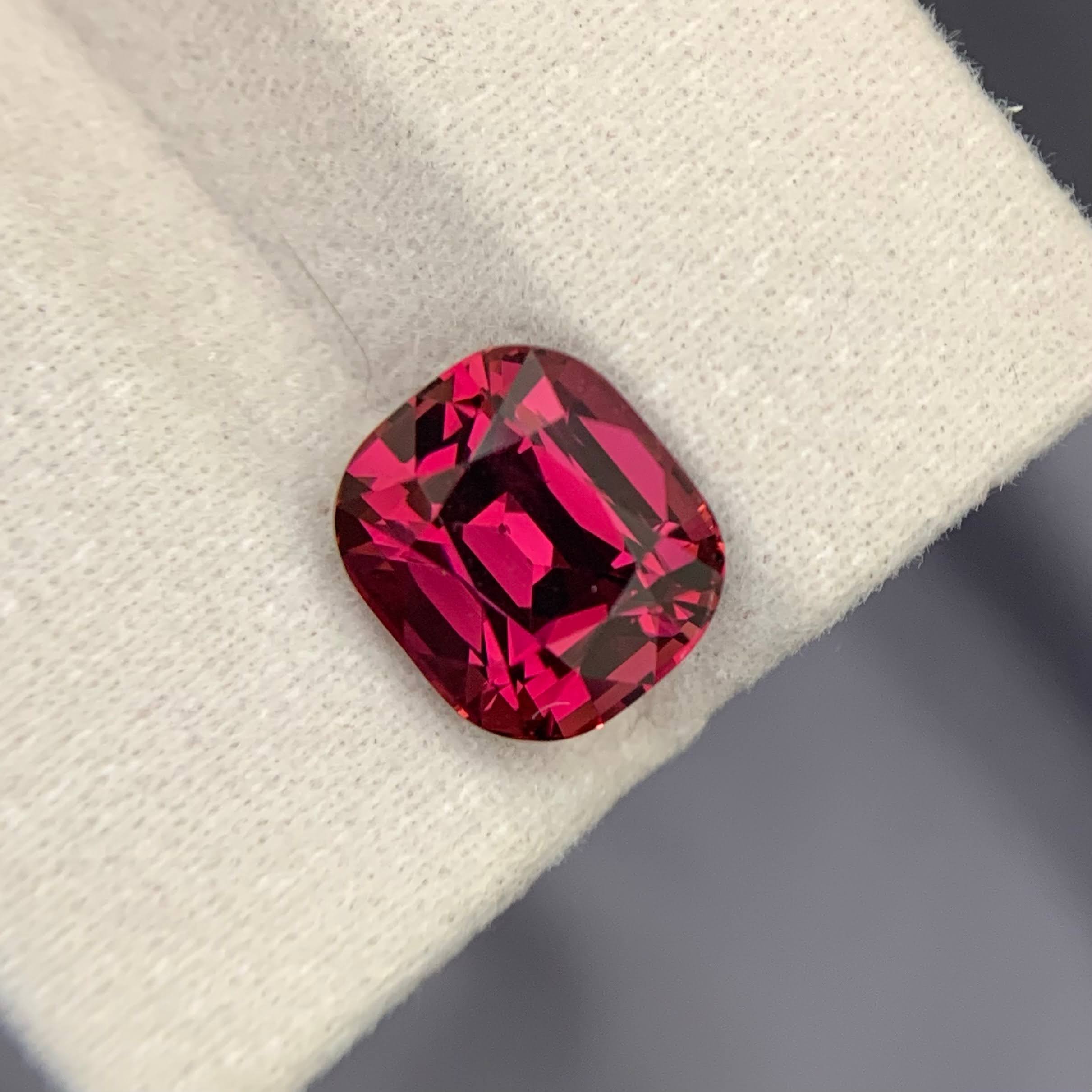 6.41Ct Umbalite Garnet