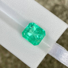 6.33 Carat Vivid Green Emerald