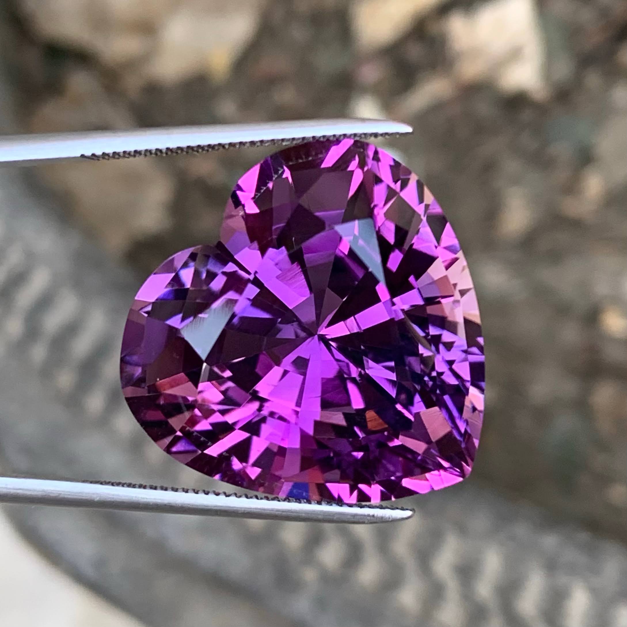 28-37ct-heart-shape-amethyst-brazilian-faceted