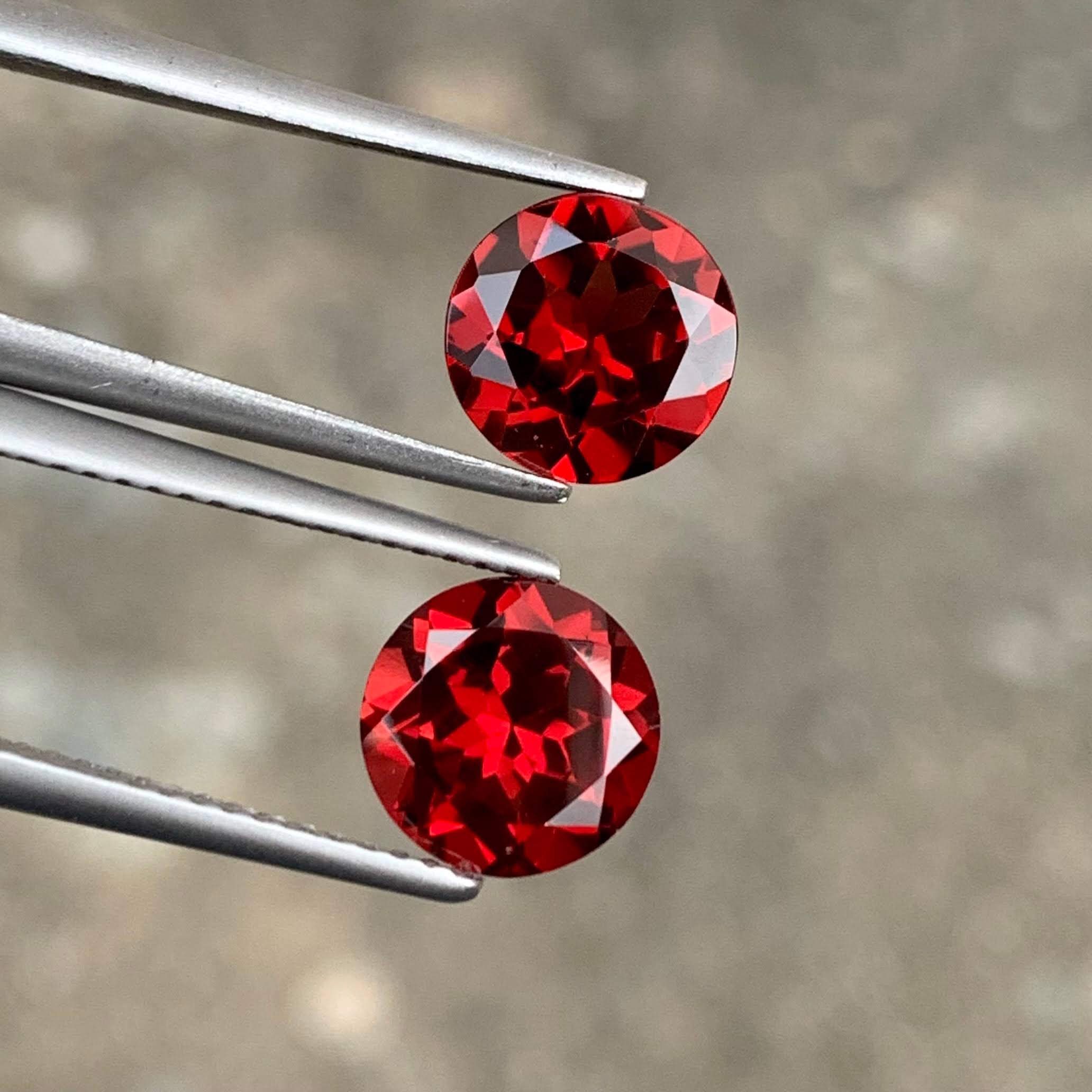 5.10ct Round Cut Garnet Pair