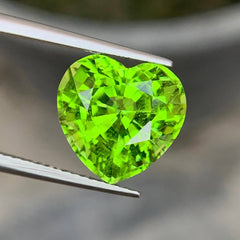 pakistan-peridot-7-60ct-heart-cut
