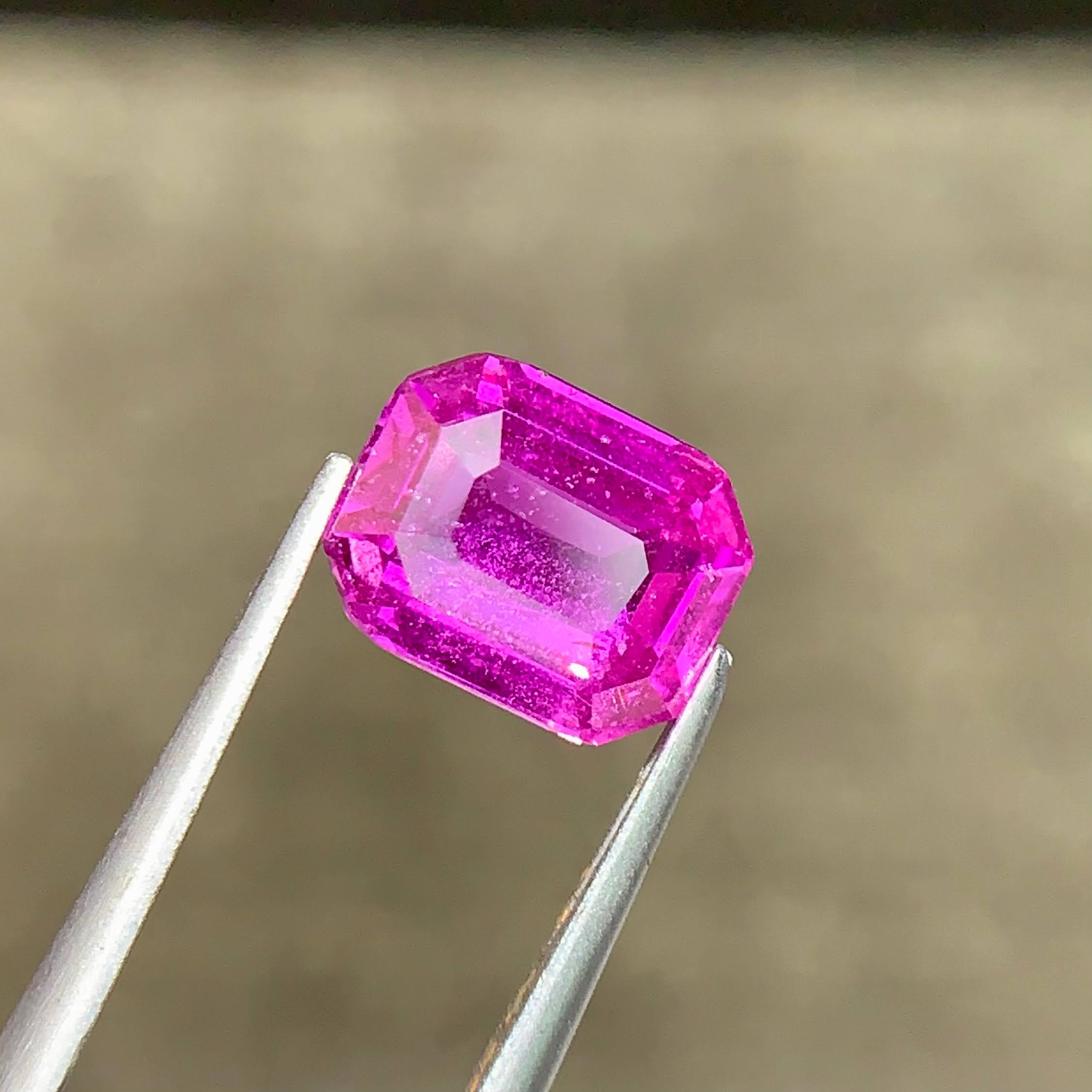 3.31Ct Purplish Pink Sapphire