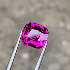 4.72Ct Vivid Pink Garnet