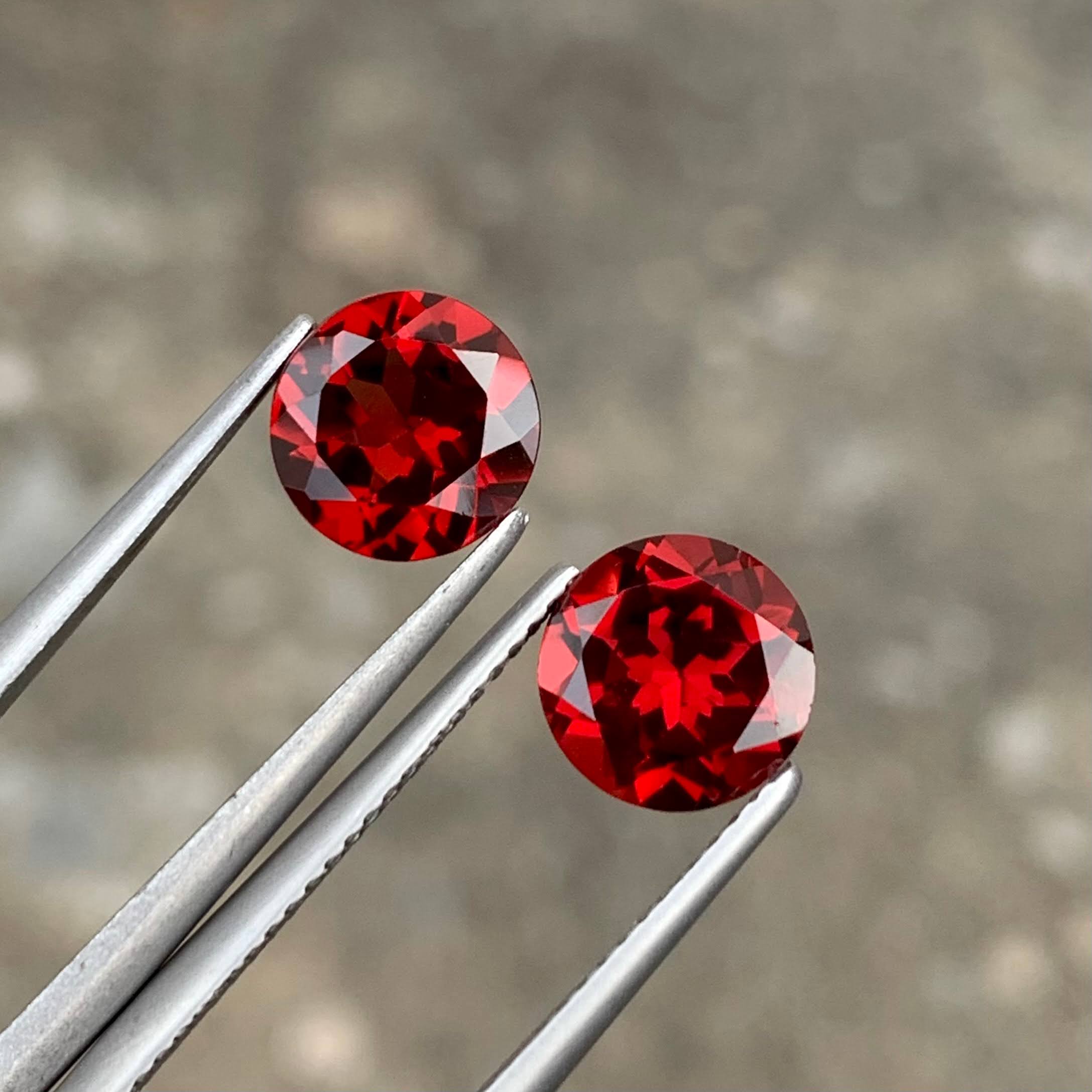 5.10ct Round Cut Garnet Pair