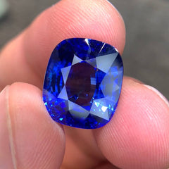 15-67-carats-gubelin-lab-certified-blue-sapphire-cushion-brilliant-cut-sri-lanka