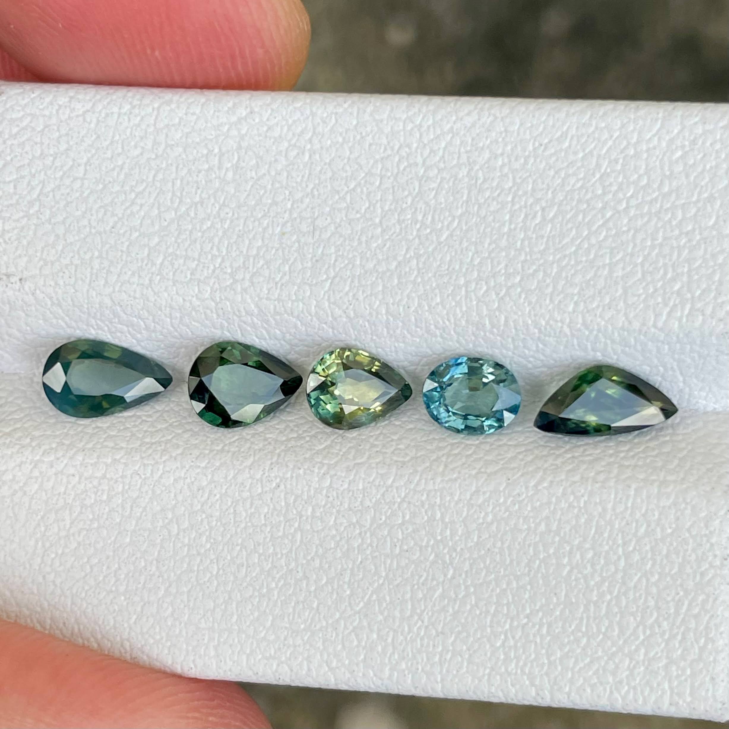 3.25 Carats Teal Sapphire Gems Lot