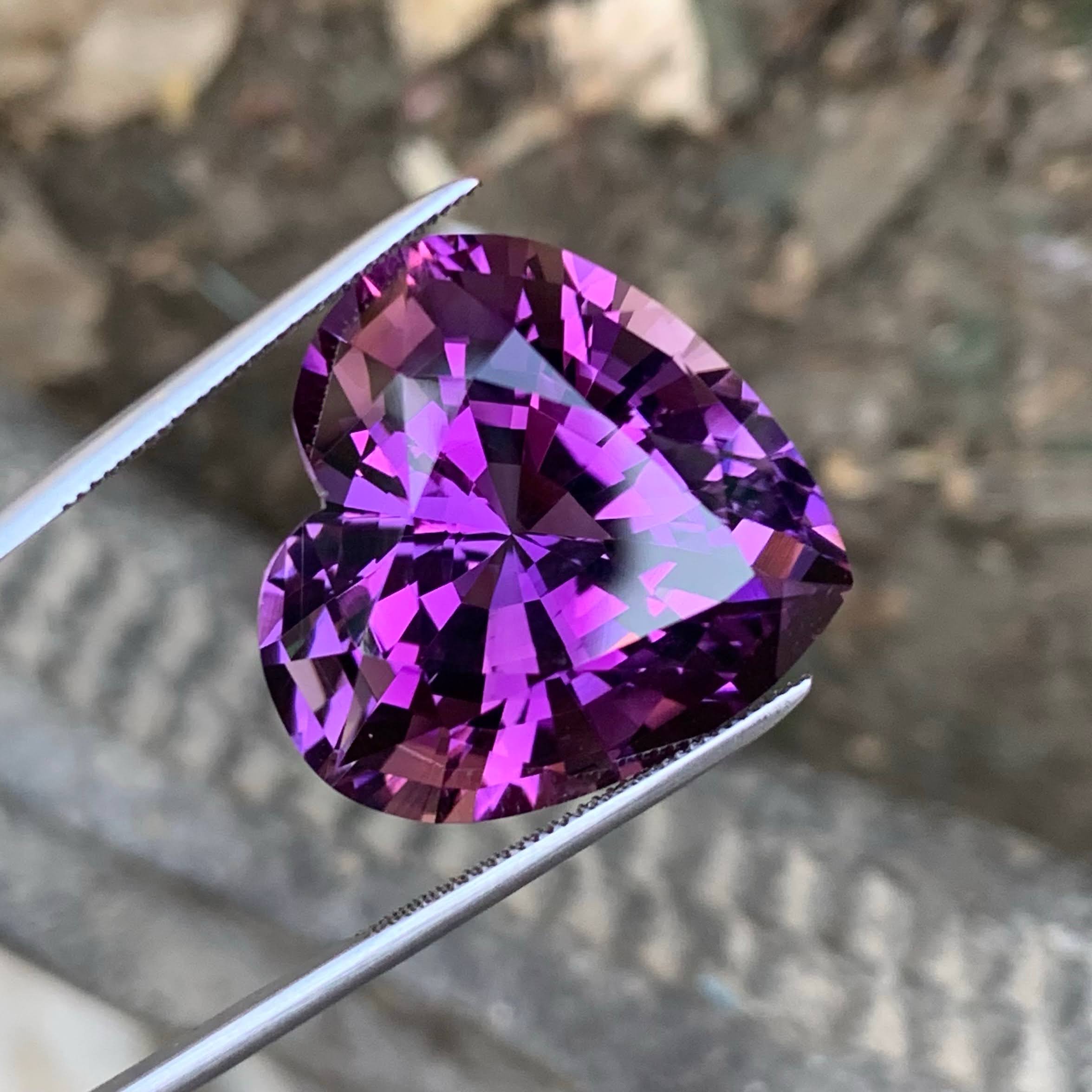 28-37ct-heart-shape-amethyst-brazilian-faceted