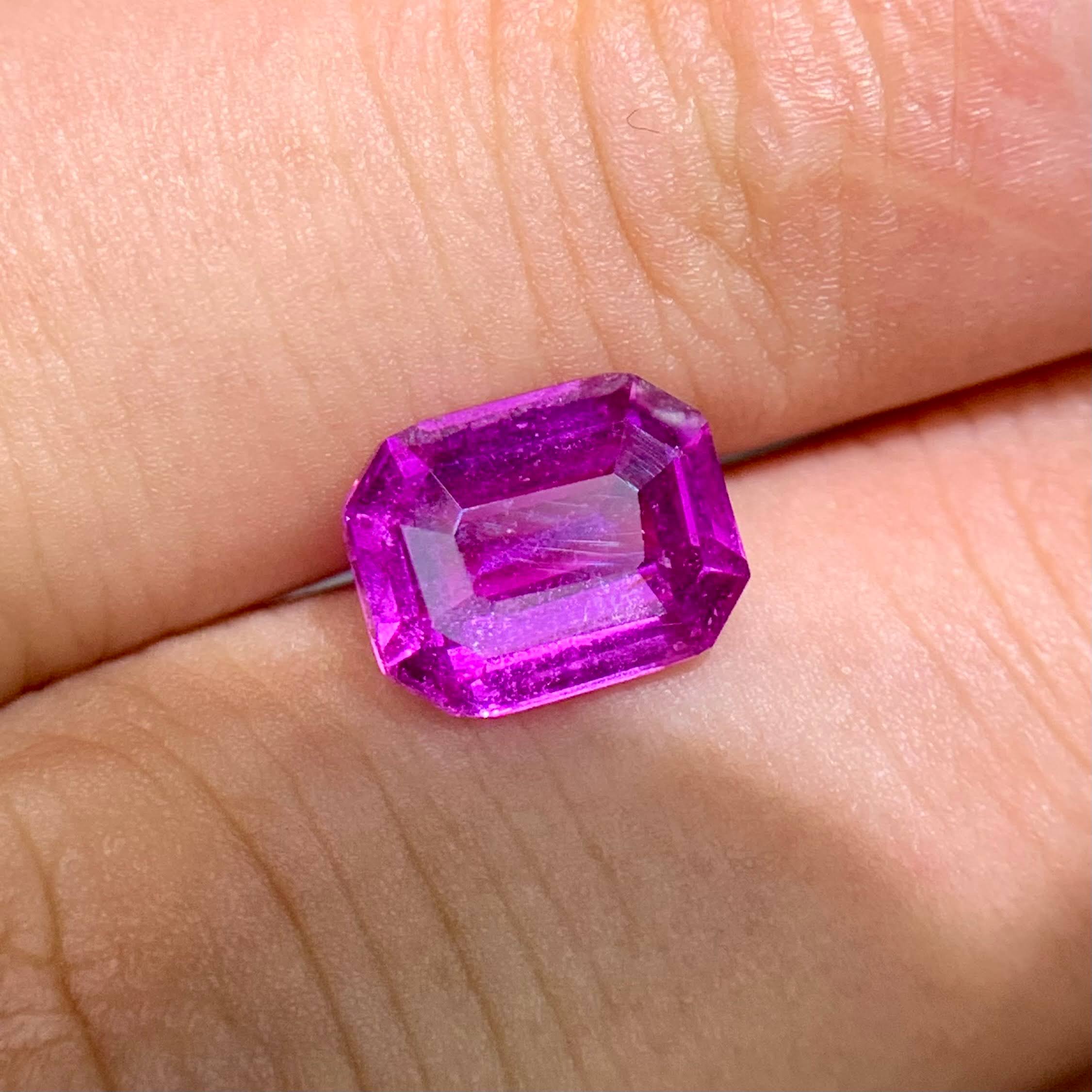 3.31Ct Purplish Pink Sapphire