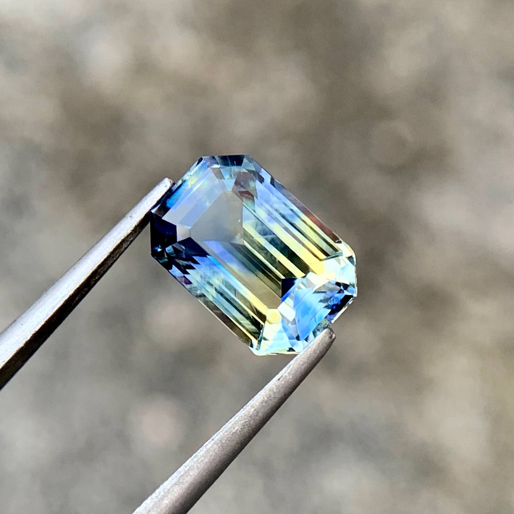 3.13 Ct Bicolor Parti Sapphire Emerald Cut