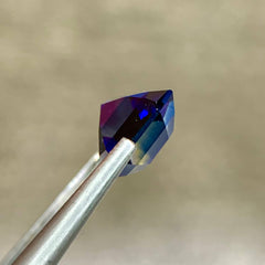 quality-bicolor-sapphire-4-03ct-sri-lanka-si-octagon-emerald-cut