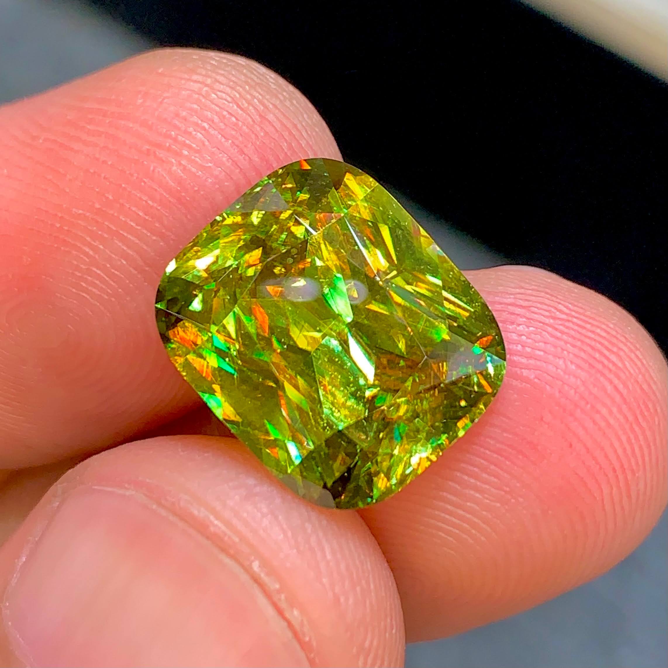 9-25-carats-fine-quality-sphene-cushion-brilliant-cut-madagascar-gemstone