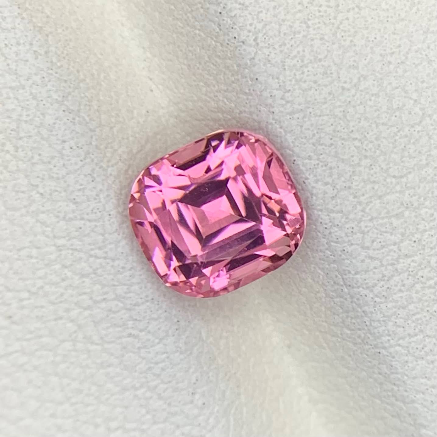 afghan-bubblegum-tourmaline-2-45ct