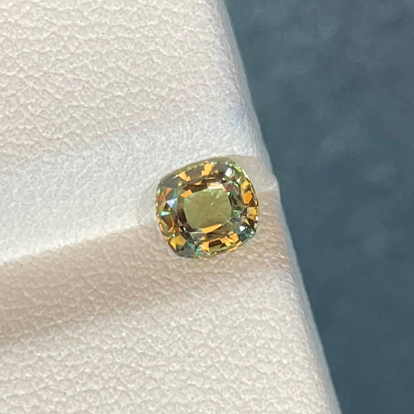 color changing Alexandrite stone