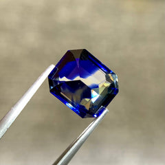 quality-bicolor-sapphire-4-03ct-sri-lanka-si-octagon-emerald-cut