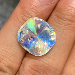 rainbow-moonstone-17-61ct-madagascar