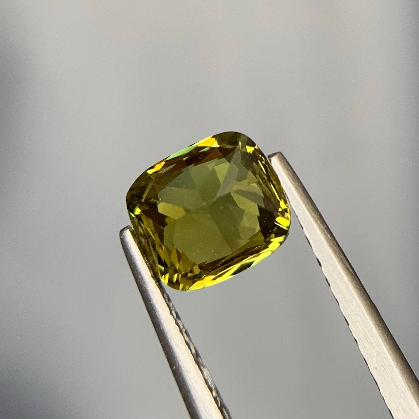 1-19-carats-certified-sri-lankan-alexandrite-cushion-mixed-cut
