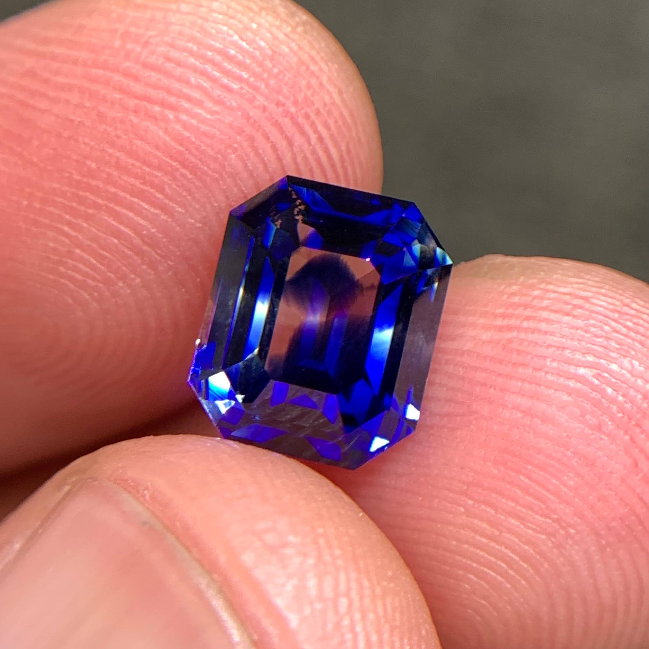 quality-bicolor-sapphire-4-03ct-sri-lanka-si-octagon-emerald-cut