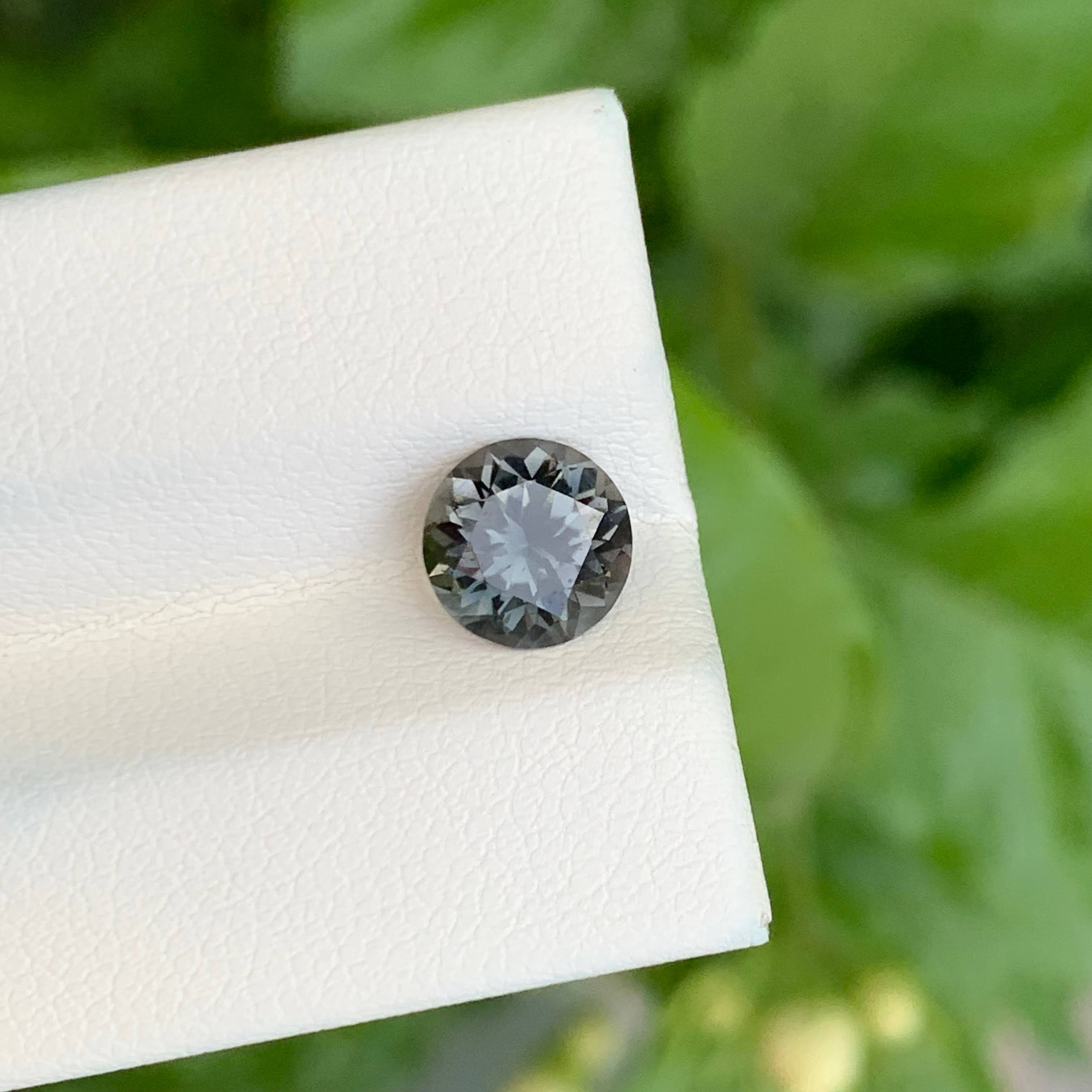 1.40 Carats Gray Round Spinel Stone