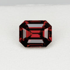 6.32 Carats Oval Red Zircon Stone