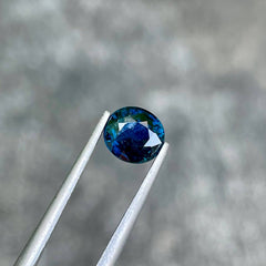 1.09 Carats Deep Sapphire Oval Stone