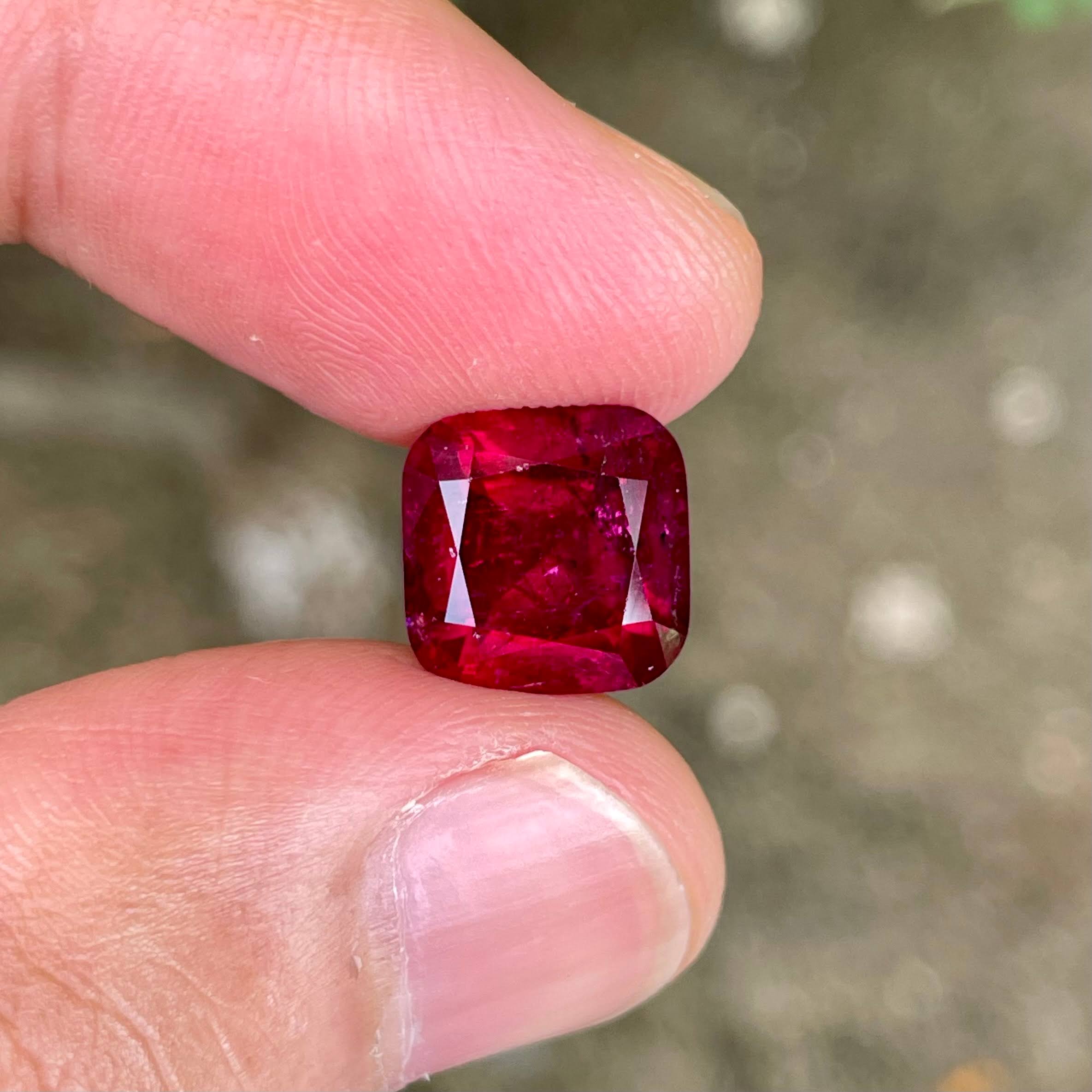 5.15 Carats Rubelite Tourmaline Stone