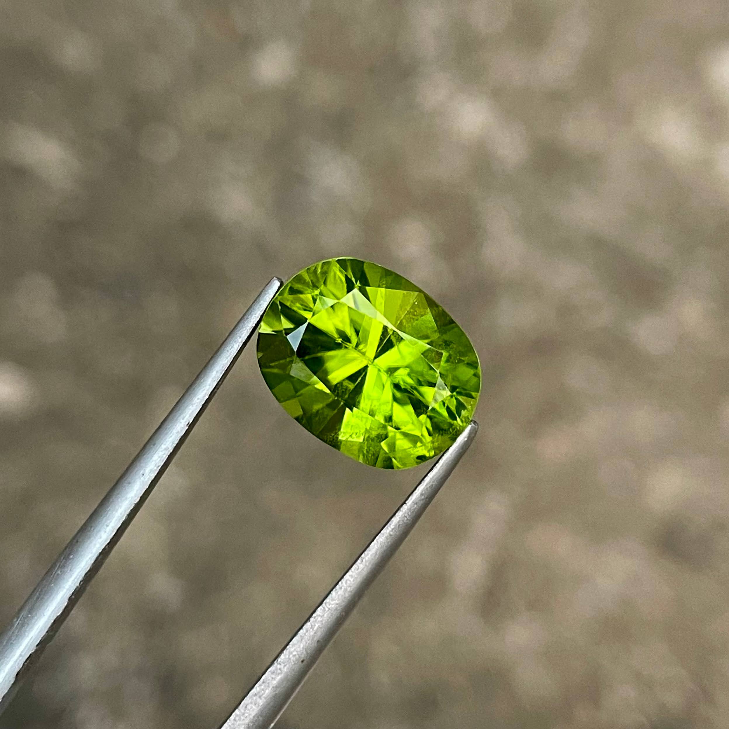 4.85 Carats Green Peridot Gemstone