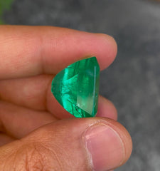 32.98 carats GRS Certified Emerald Gem