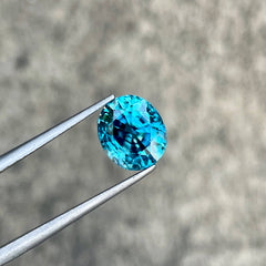 6.02 Carats Blue Oval Zircon Stone