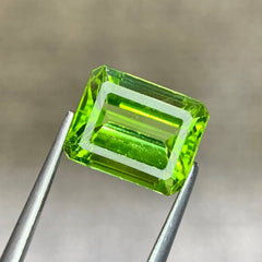 4.06ct Leaf Green Peridot Emerald Cut