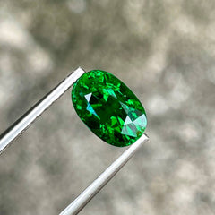 2.30 carats Green Tsavorite Garnet Gem