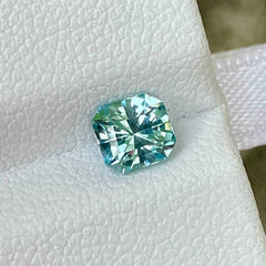 0.76 Carats Blue Aquamarine Gemstone