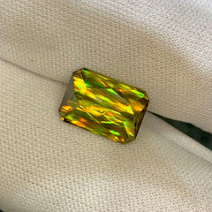 4-67-carats-fire-rainbow-sphene-octagon-radiant-cut-madagascar