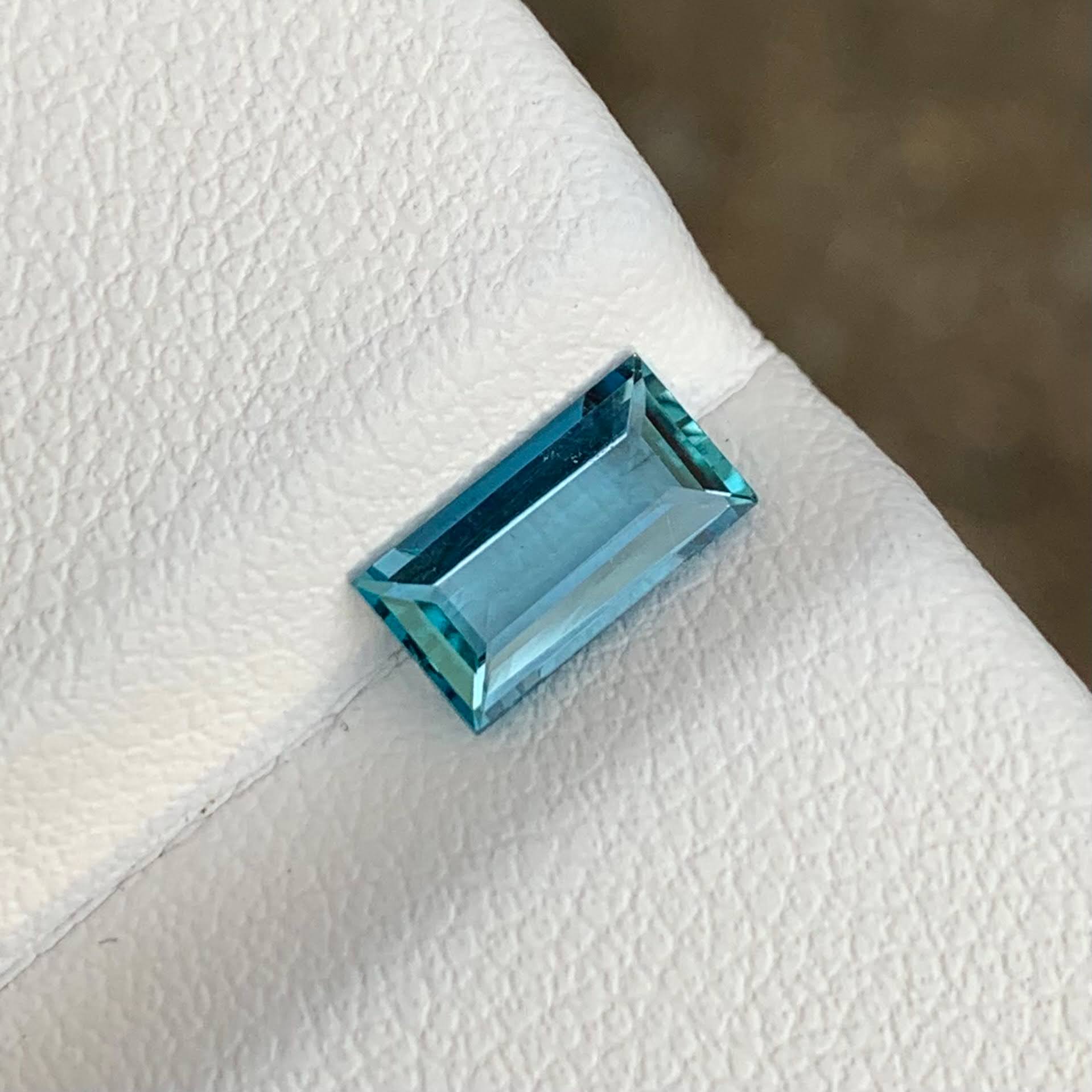 0.84ct Intense Blue Aquamarine Baguette Cut